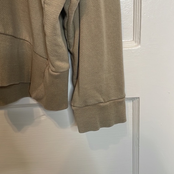 Zara Cropped Sweatshirt - Picture 3 of 4